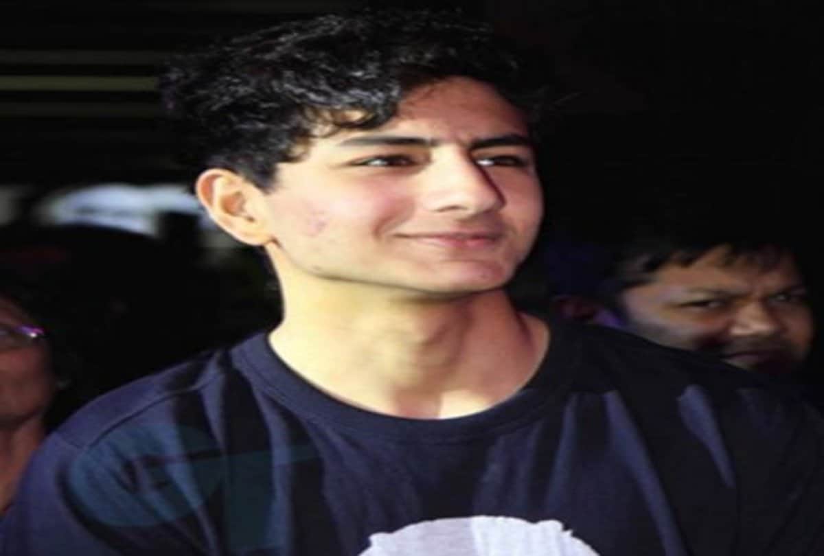saif will launch his son ibrahim khan with sridevi daughter khushi kapoor