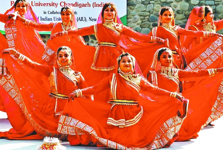 Chandigarh, Organizing Youth Festival at Punjab University in Chandigarh
