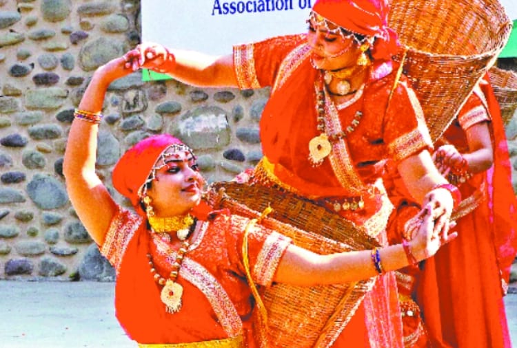 Chandigarh, Organizing Youth Festival at Punjab University in Chandigarh