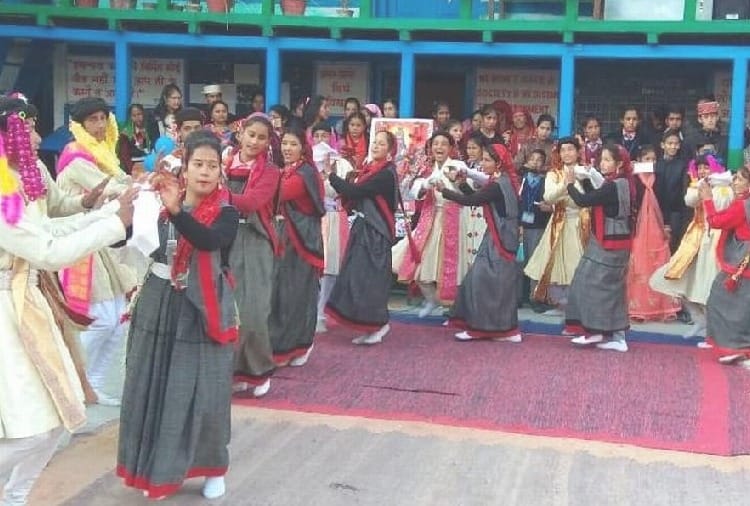 अवंतिका राठौर को बेस्ट खिलाड़ी का खिताब