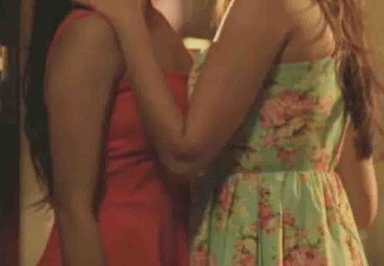 Two Homosexual woman fallen in love and get married