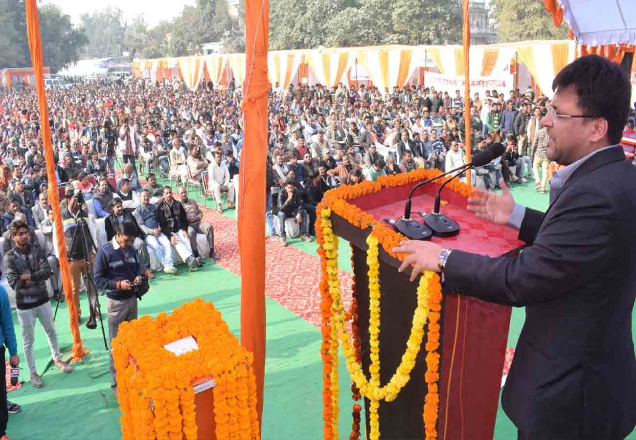 Siddharthnath Singh targets Rajbabber and nitin agrawal targets akhilesh yadav