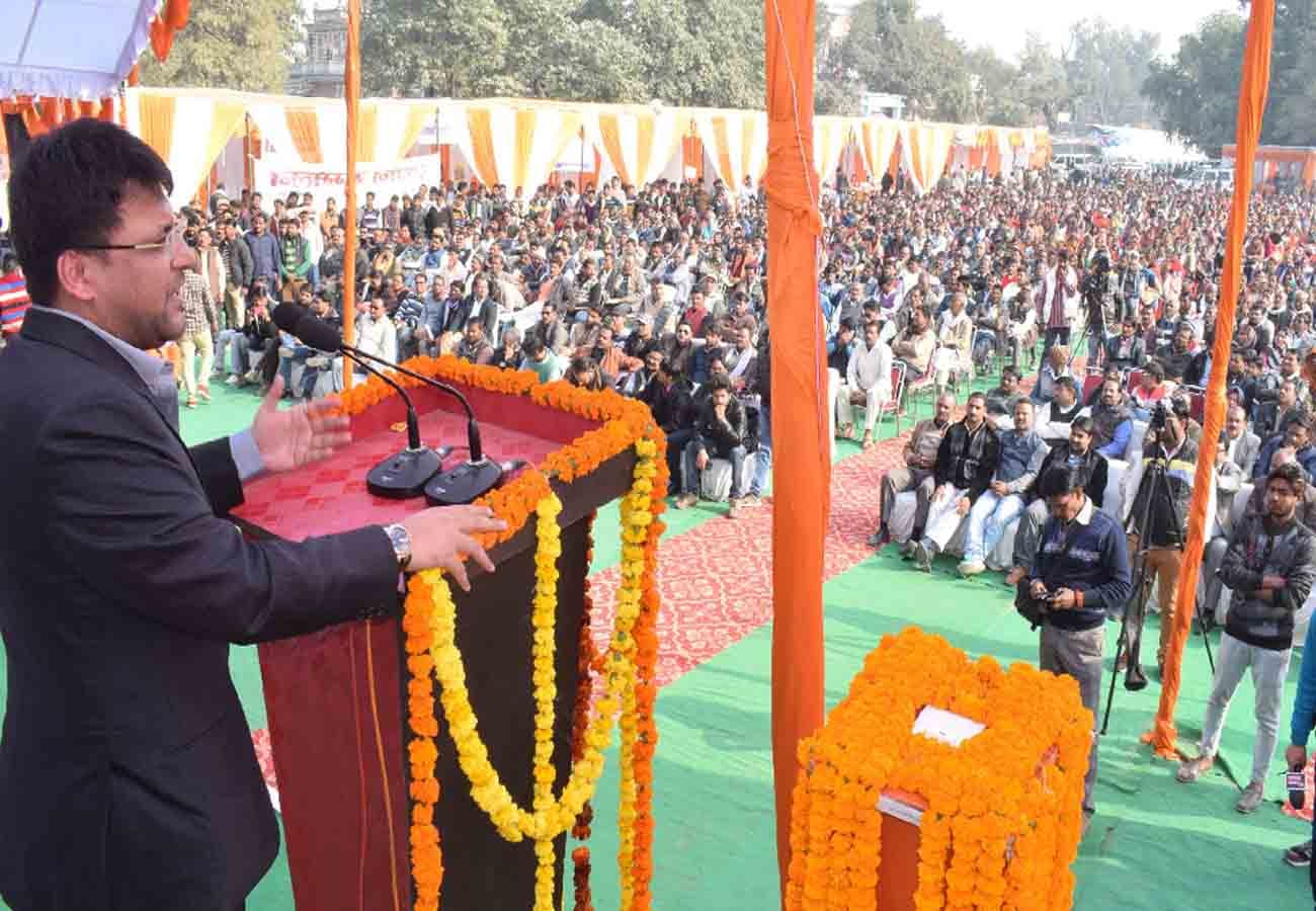 Siddharthnath Singh targets Rajbabber and nitin agrawal targets akhilesh yadav
