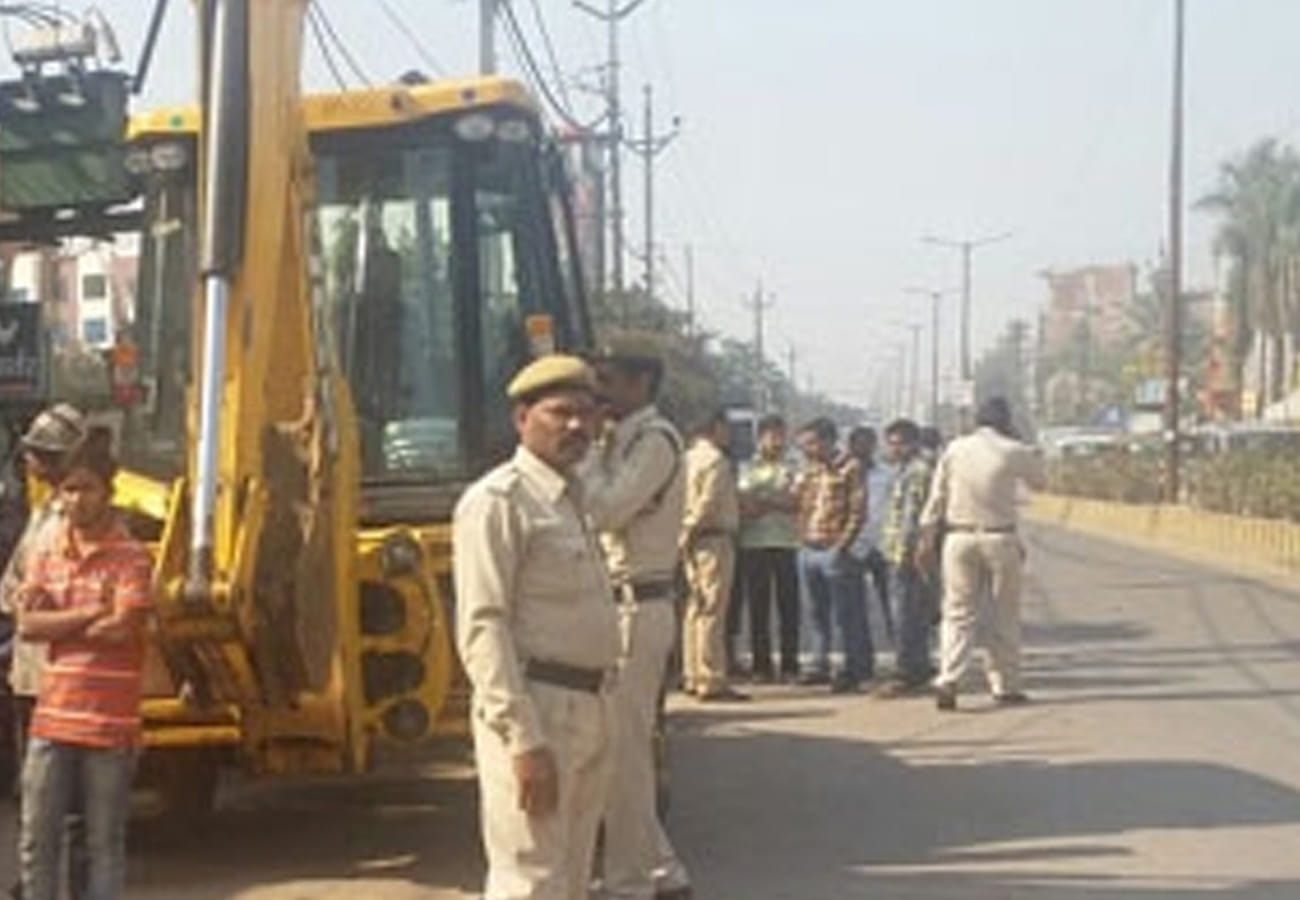 Young man murder by his Brother in kanpur ghatampur