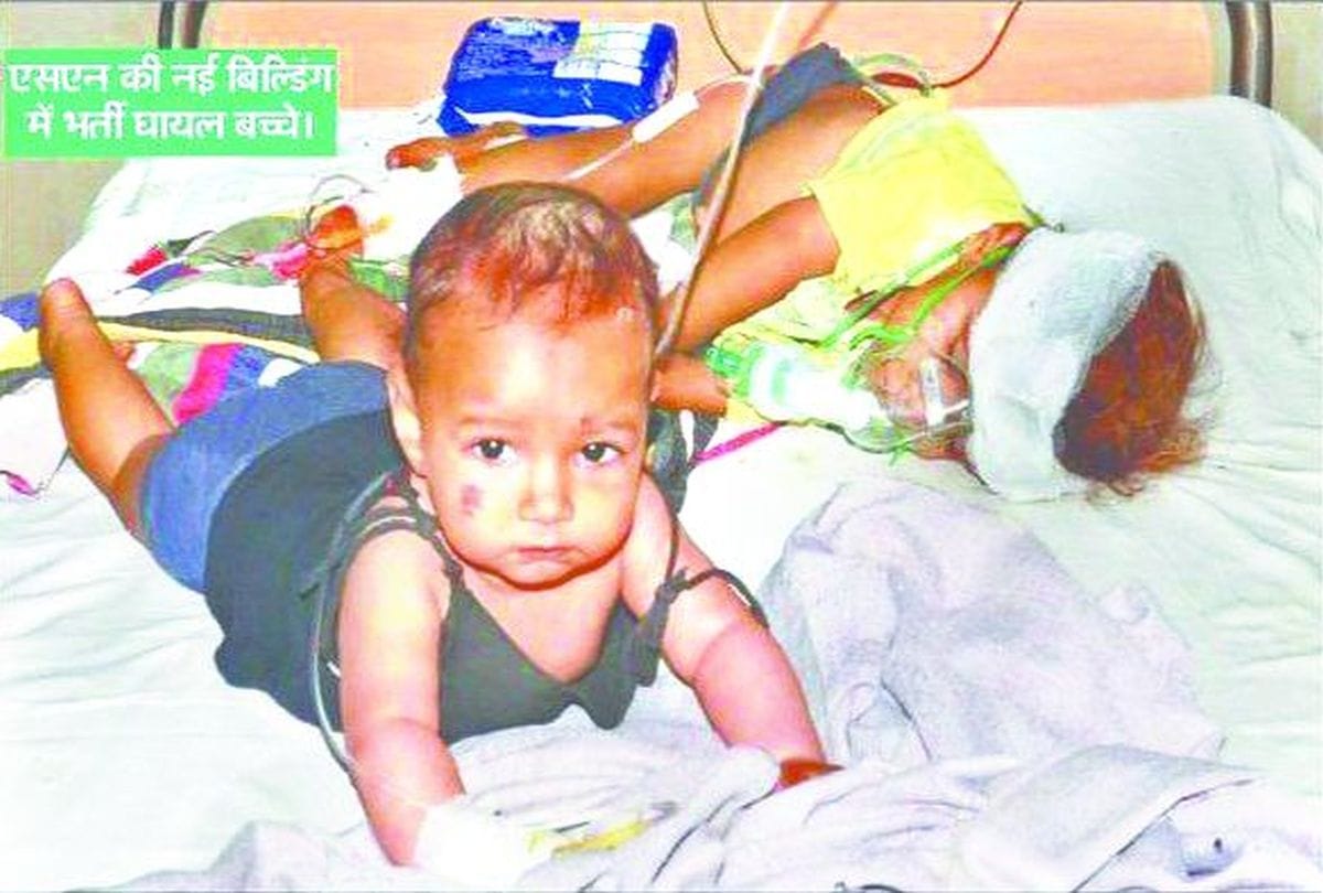 good bye 2018 dust storm disrupts life in agra
