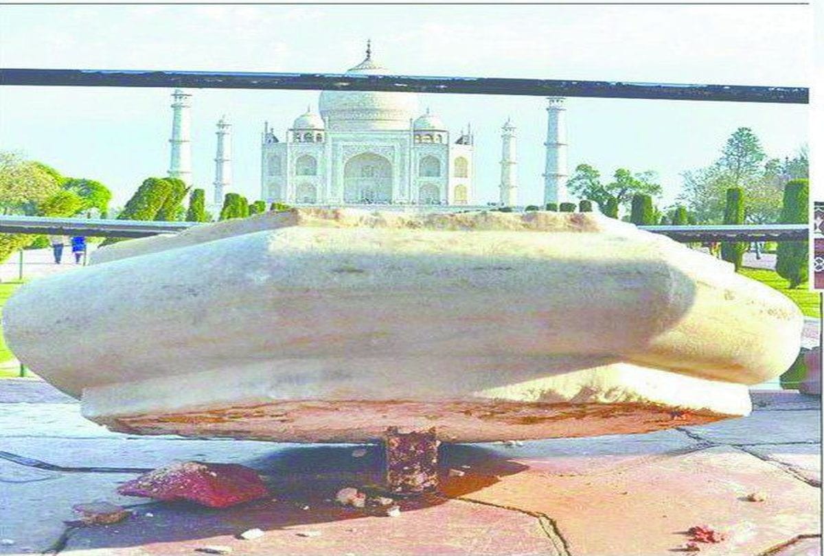 good bye 2018 dust storm disrupts life in agra