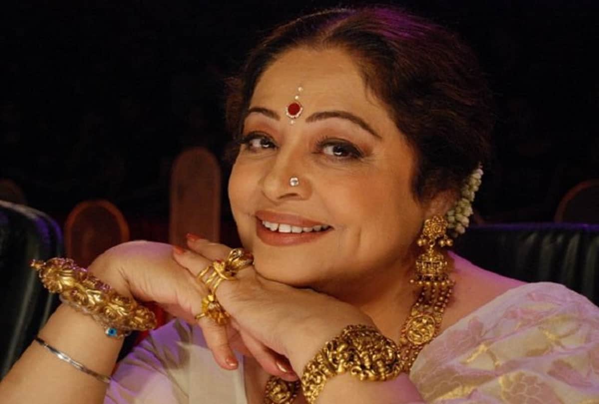 Anupam kher wife Kirron Kher says The Accidental Prime Minister should go to Oscars