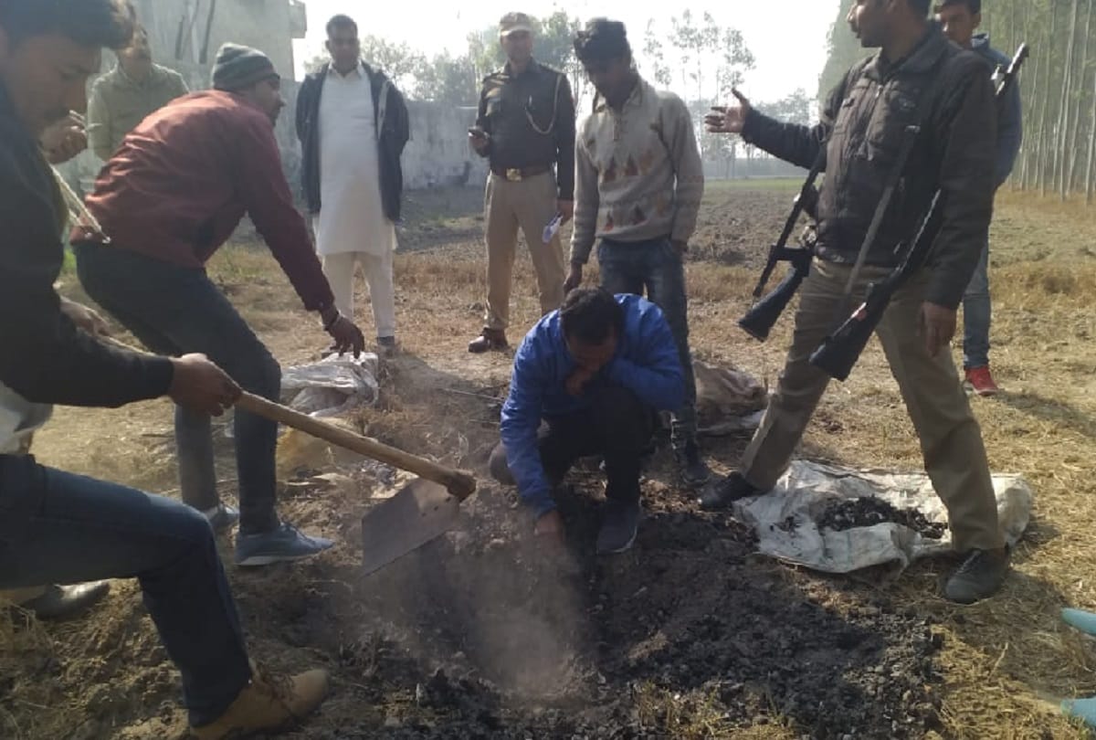 Muzaffarnagar, murdered of servant in farm house and burned the dead body