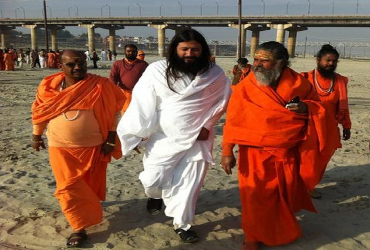 This akhada saints are the Highly Educated read the story of Niranjani Akhada