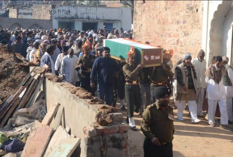 Martyr Cremation, Indian Navy Soldier Naveen Funeral in Charkhi Dadri of Haryana