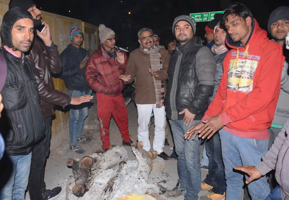 dehradun mayor visit night shelter houses and angry on officers