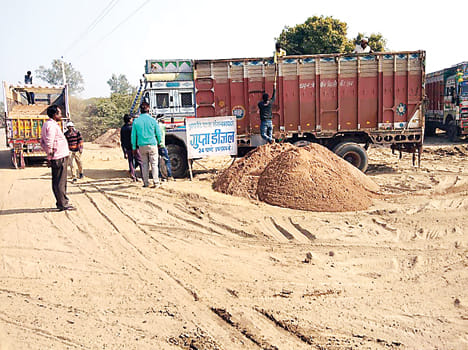 18 trucks invoice, 12 siege in overloading