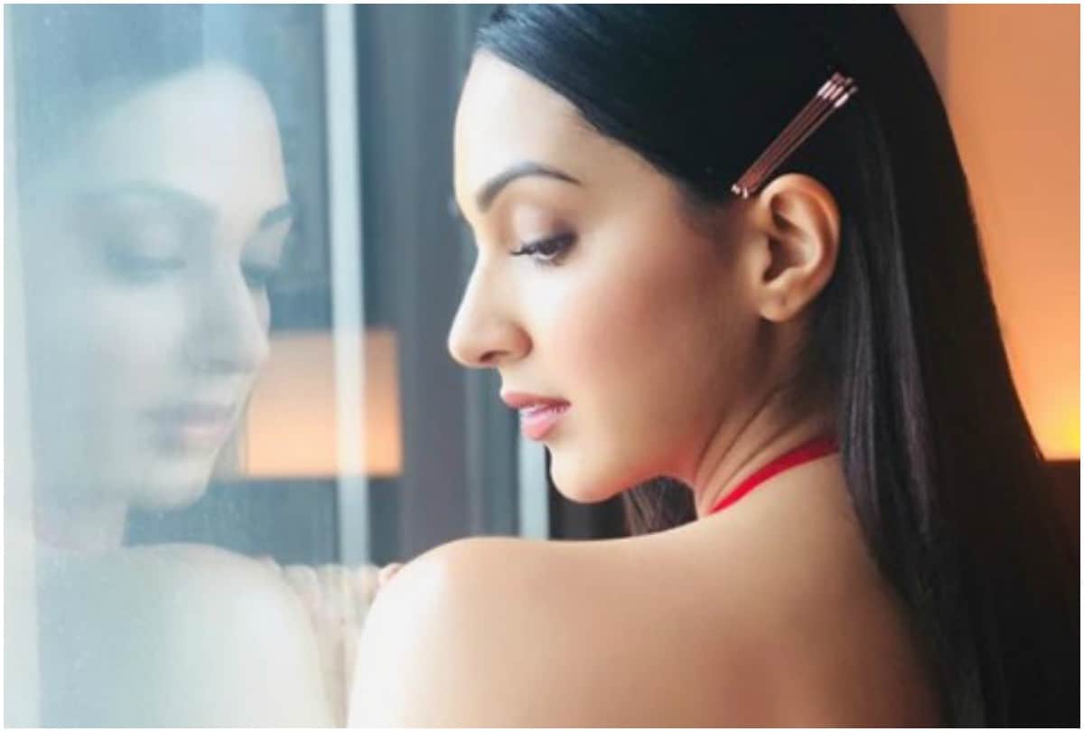 Kiara Advani post Bikini Hot Picture On Instagram