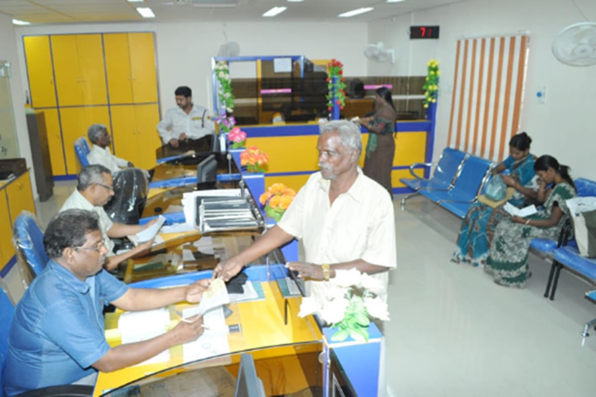 government told parliament that out of 33.5 crore Jan Dhan Accounts 25.6 are active