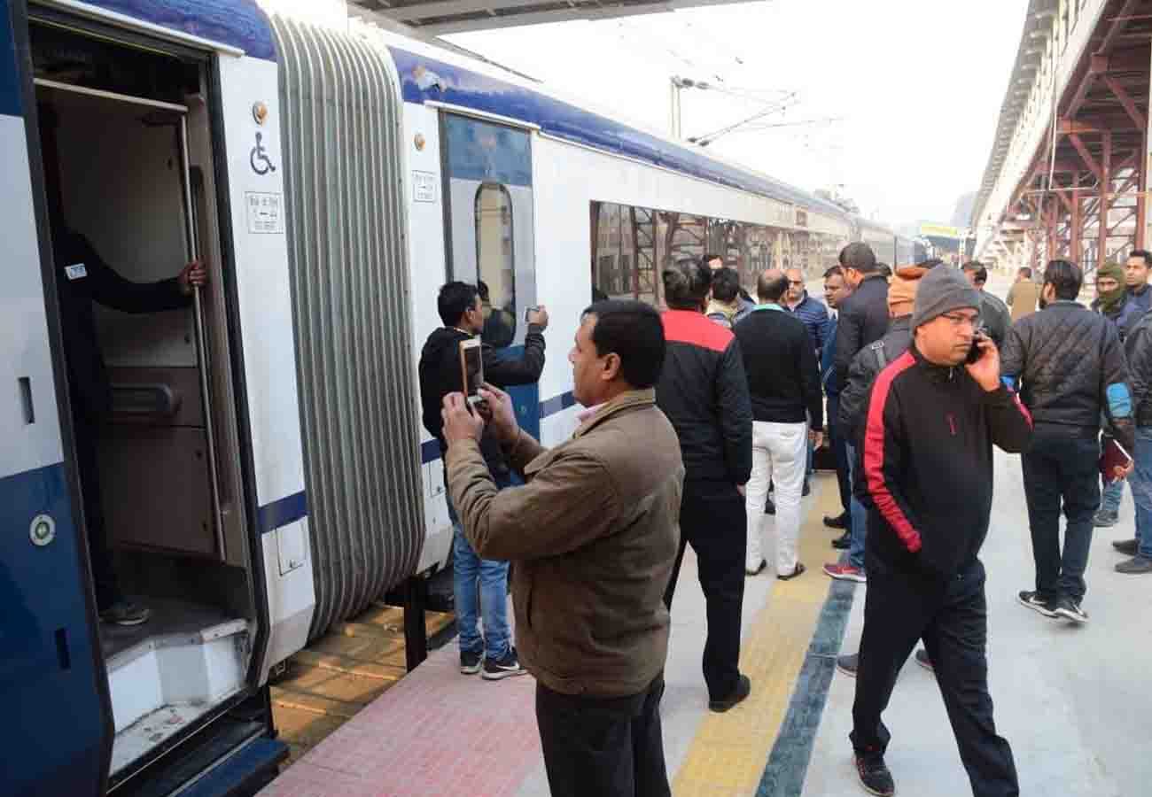 Kanpurias saw high speed train 18