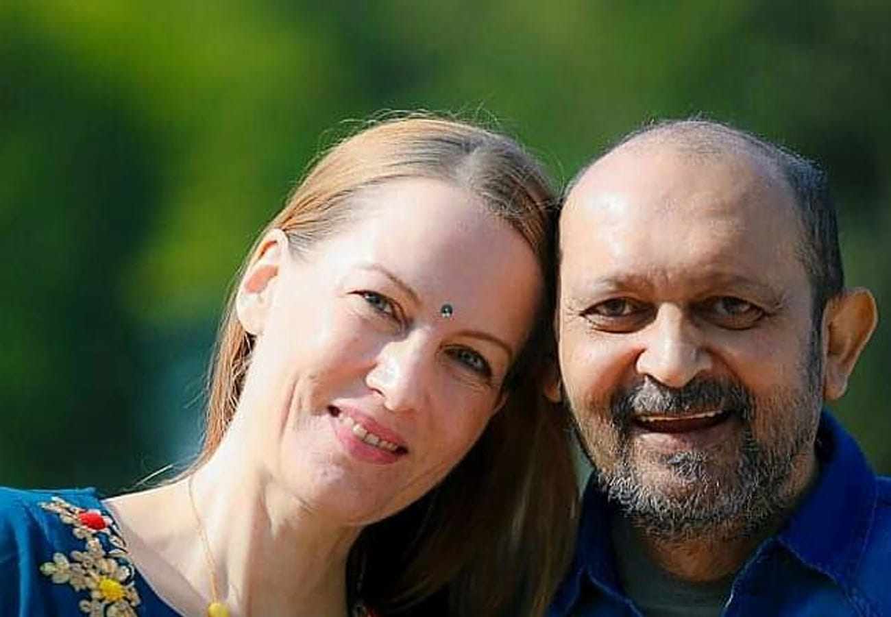 Wife of Actor Akhil Mishra Suzanne Bernert In the role of Sonia Gandhi