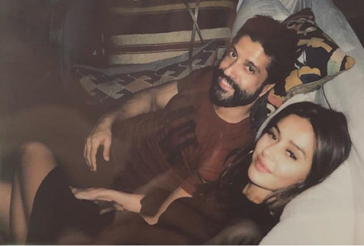 Farhan Akhtar shares ravishing photo of Shibani Dandekar
