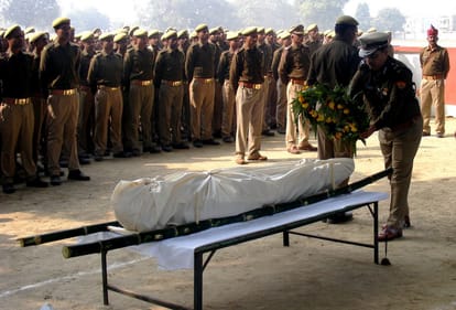 Ghazipur head constable murder case 20 arrested and rasuka on main accused