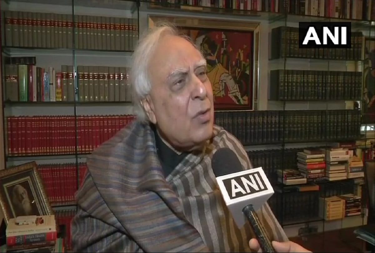 Public prosecutor in agustawestland case works on PM Modi instruction says kapil sibal rahul gandhi