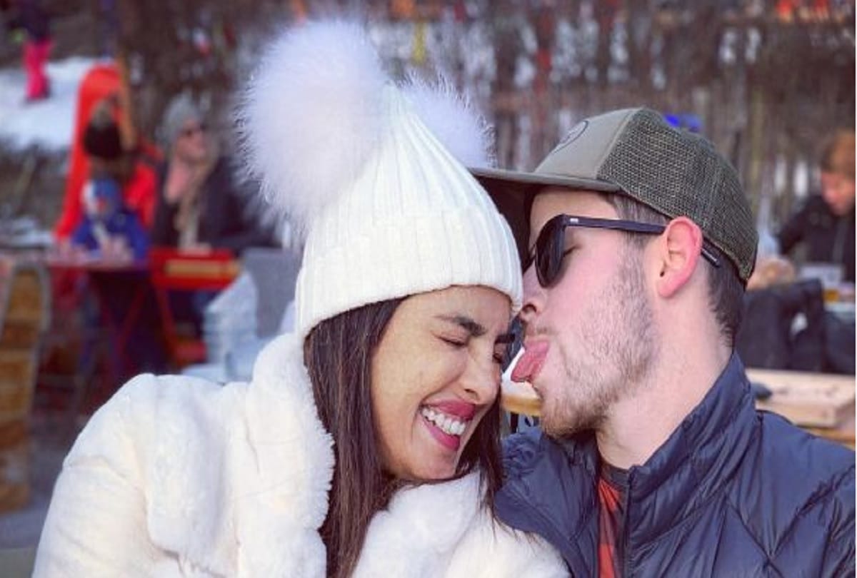 priyanka chopra and nick jonas new photo is viral on social media