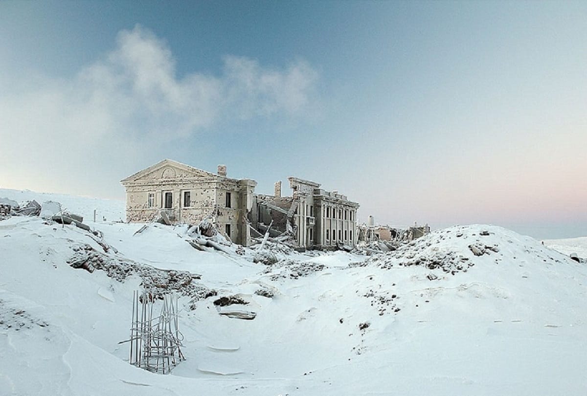Norilsk city is completely remains dark for two months because of cold