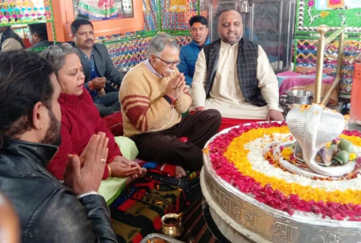 Tripura high court chief justice sanjay karol pays obeisance at sadashiv temple una himachal pradesh