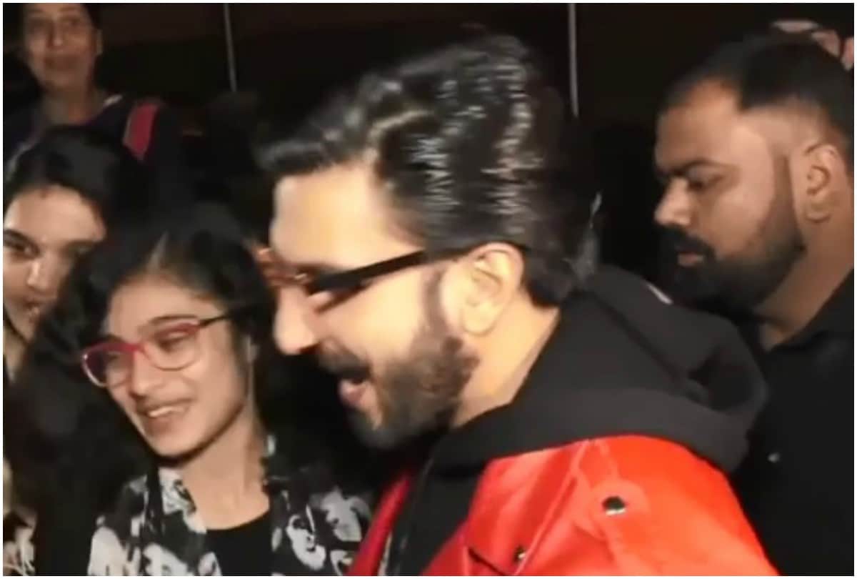 Ranveer singh simmba hits on theatre watch viral video