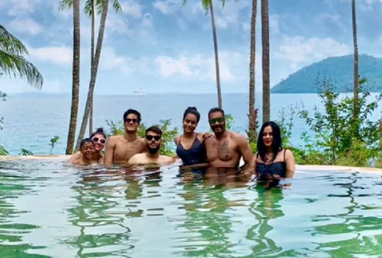 Priyanka Chopra to Deepika Padukone know all celebrities New Year 2019 celebration details