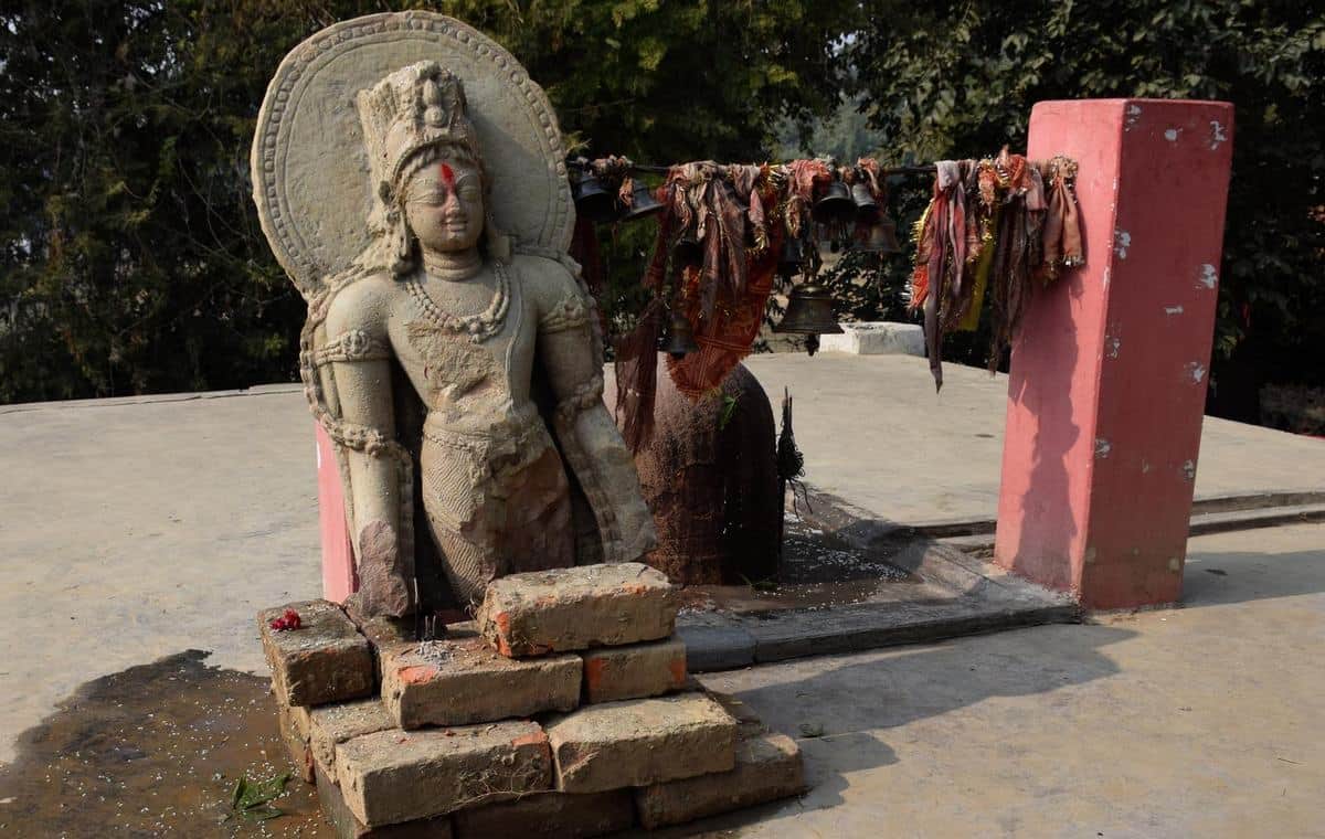Tension between tow sides due to statue got found during digging in azamgarh