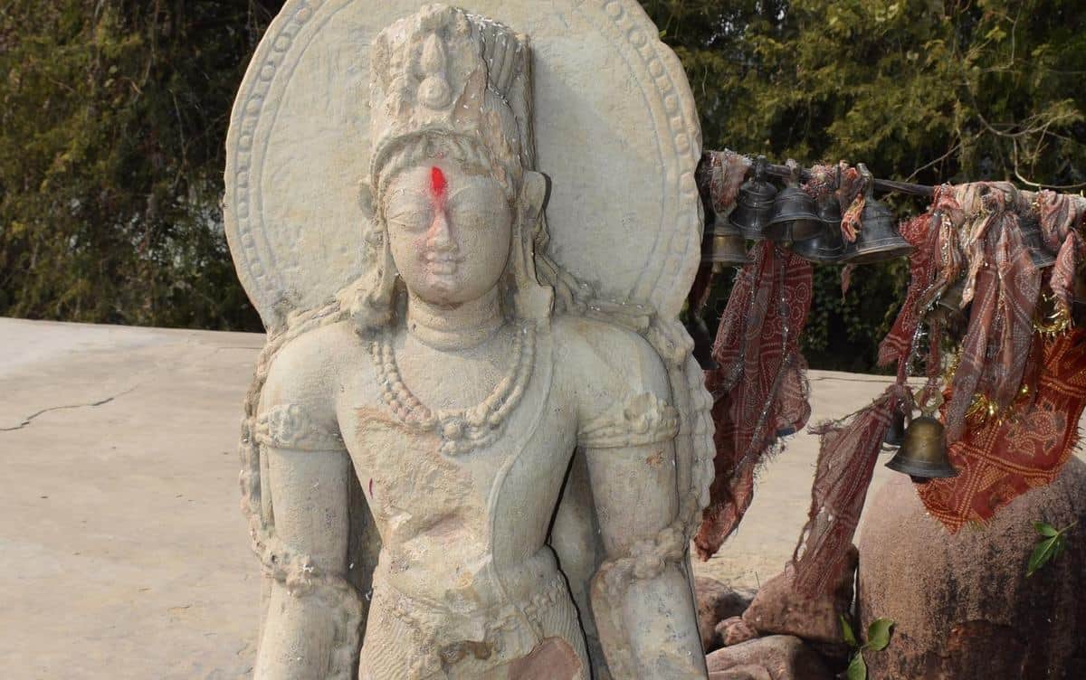 Tension between tow sides due to statue got found during digging in azamgarh