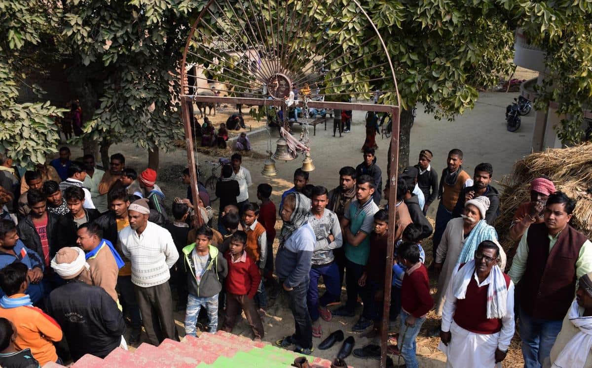 Tension between tow sides due to statue got found during digging in azamgarh