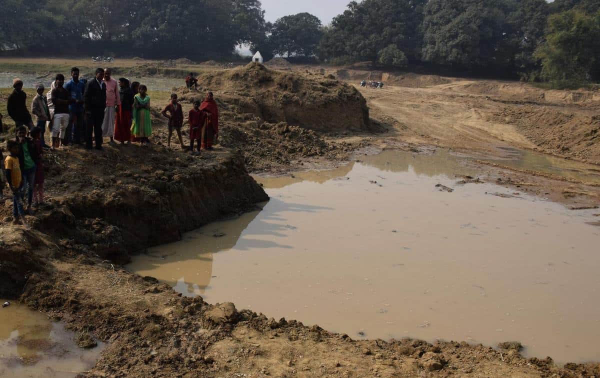Tension between tow sides due to statue got found during digging in azamgarh