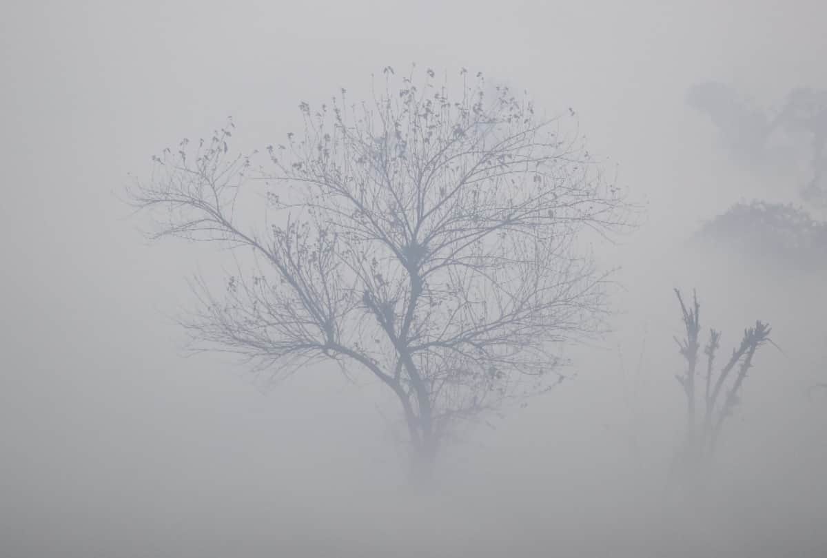 weather update clouds in delhi ncr rains likely to happen in day and all update of day