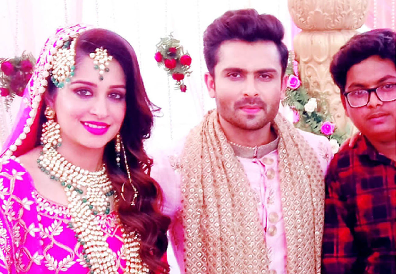 Happiness in Dipika kakad ibrahim city hameerpur