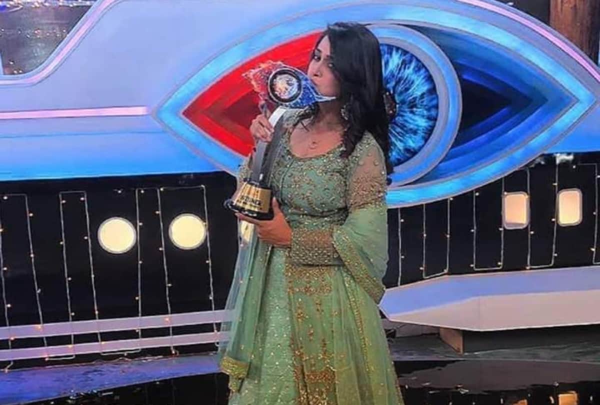 sreesanth manager jibe dipika kakar after she won bigg boss 12 trophy