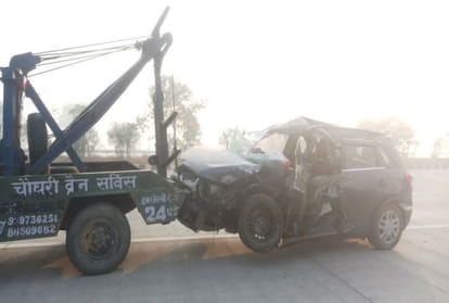 Road Accident at Yamuna Expressway in Mathura, one person dead, several injured