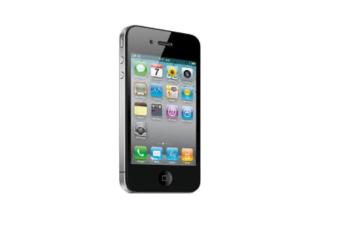 17 year old boy sold his kidney for an iPhone 4, now is bed-ridden for life