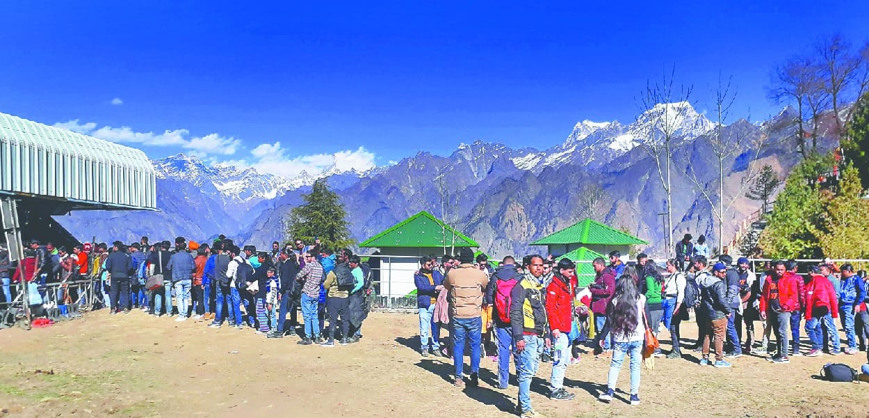New year 2019 celebration in auli and nainital photos