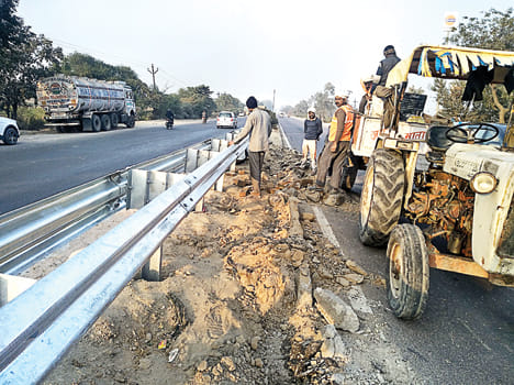 Start efforts to stop accidents on highway