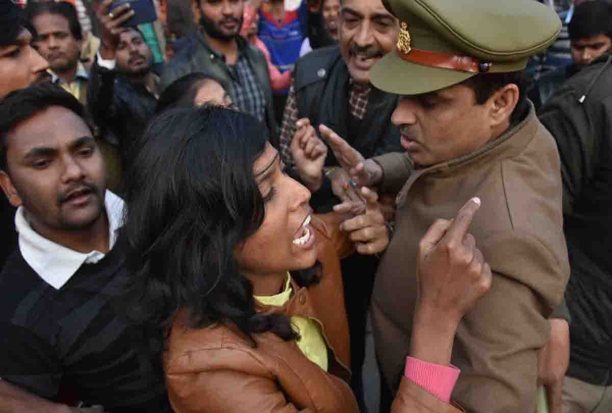 Protest for justice in prayagraj, police detained seven people including four women