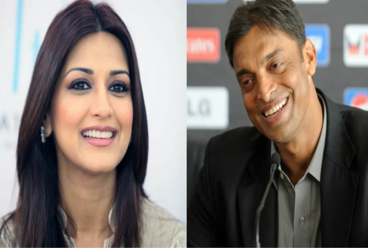 pakistan cricketer shoaib akhtar was madly in love with actress sonali bendre