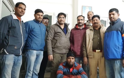ATS varanasi unit arrested man with fake currency