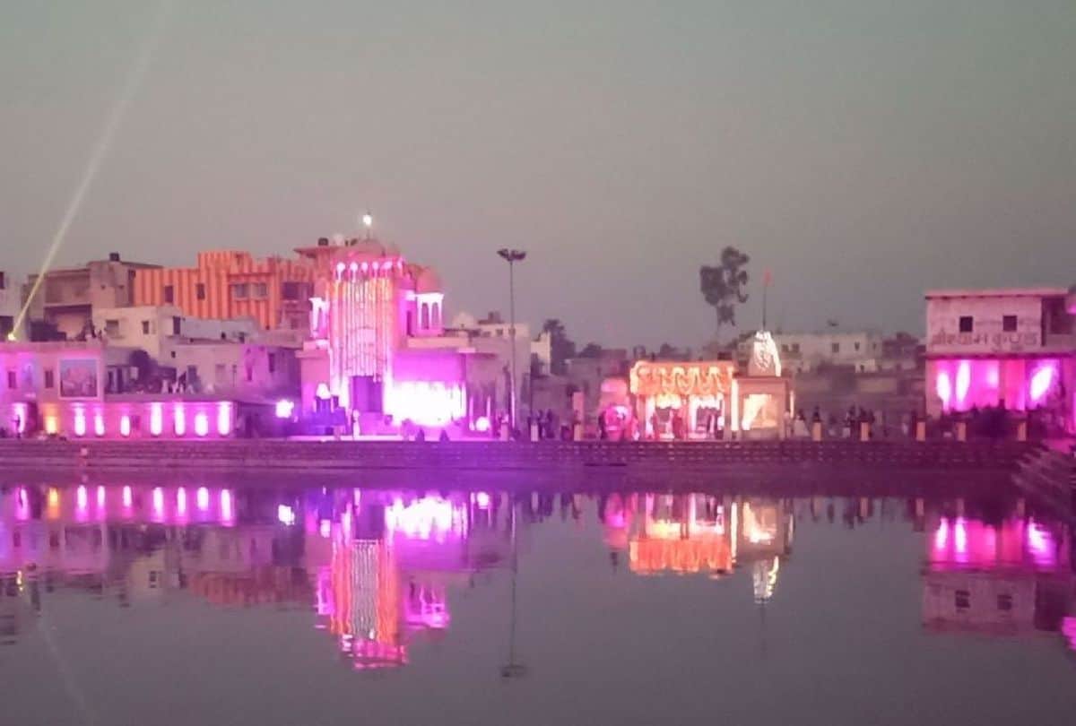 Ahoi Ashtami 2020: Childless Couple Did Not Take A Bath In   Radha Kund