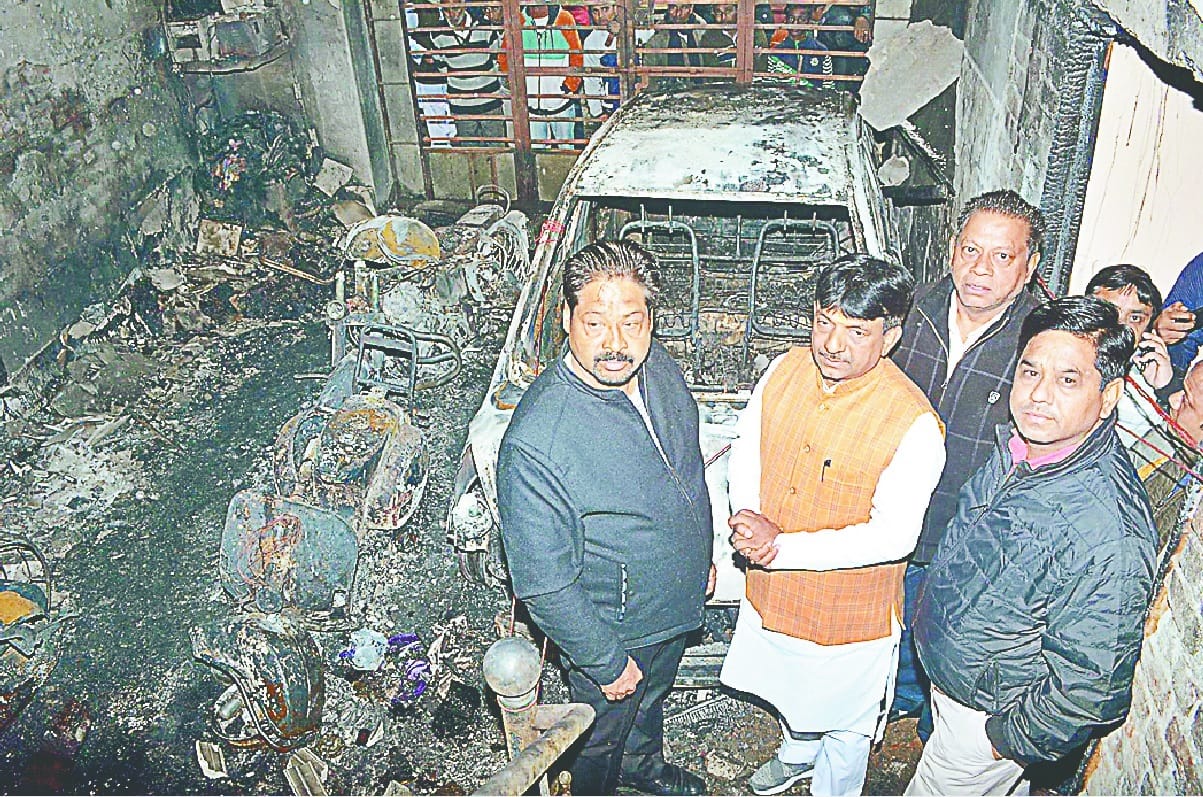 A fire broke out in Panchmal's blanket warehouse