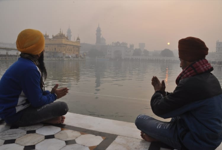 Chandigarh, happy new year 2019 celebration at golden temple