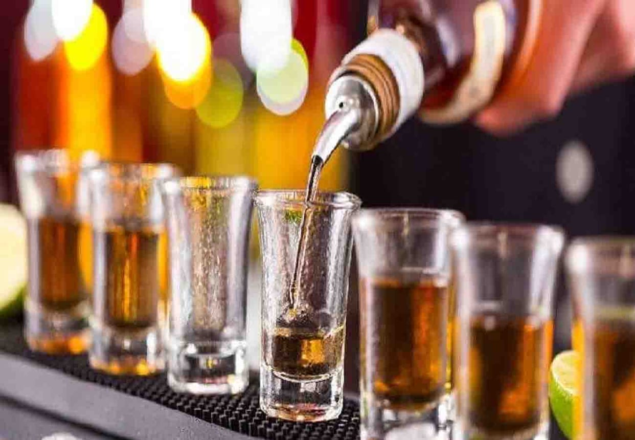 liquor party in kanpur