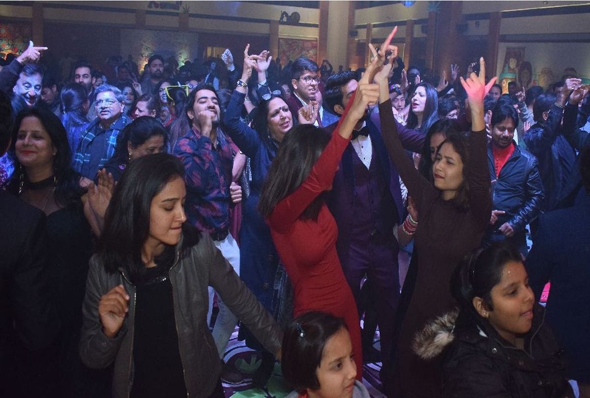 New Year 2019 Celebrations photos of Agra city