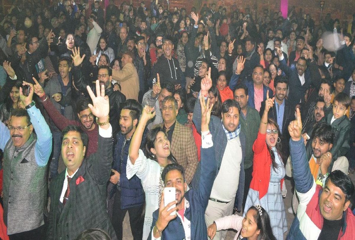 New Year 2019 Celebrations photos of Agra city