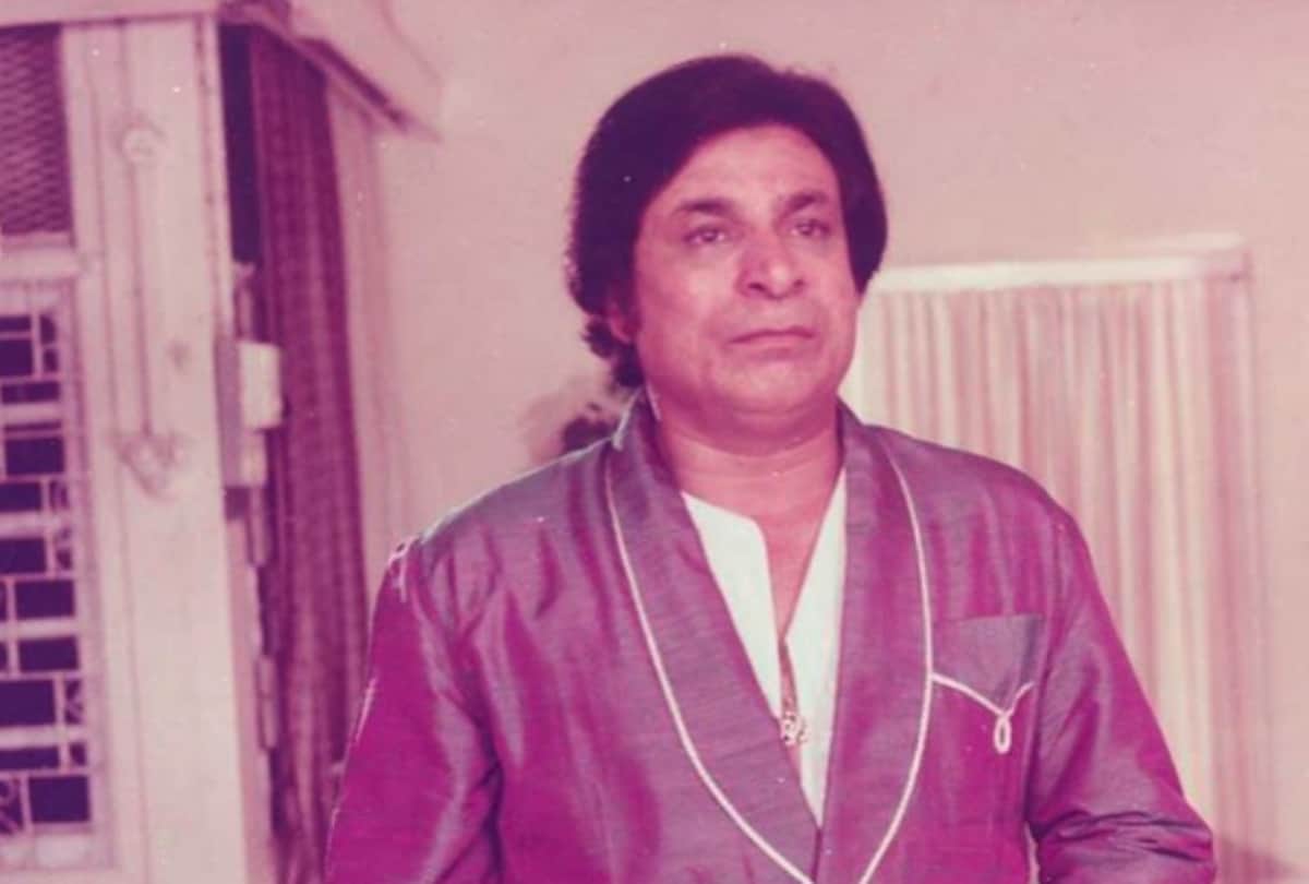 veteran actor kader khan profile know about his life career and bollywood journey