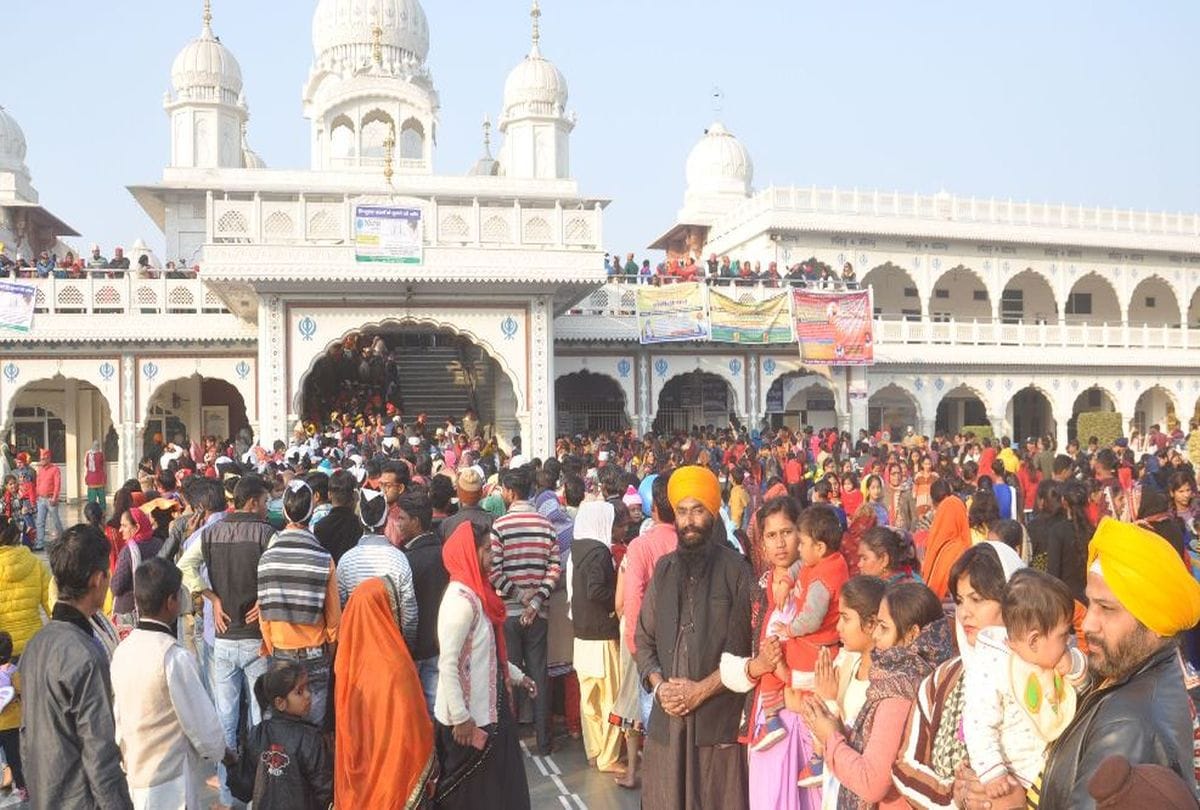 Guru Teg Bahadur stayed for nine days in Gurdwara Guru ka Taal
